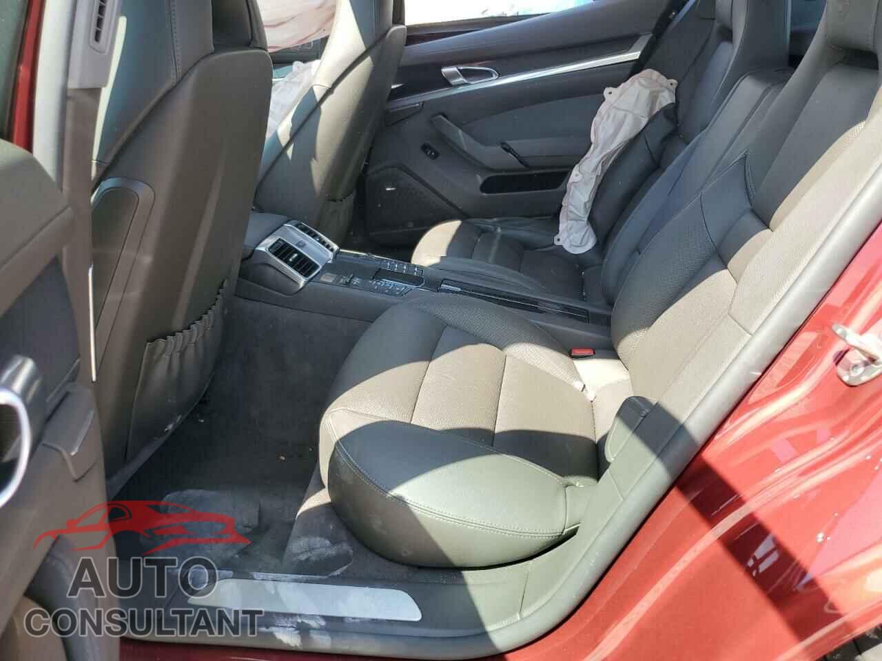 PORSCHE PANAMERA 2016 - WP0AA2A75GL007849