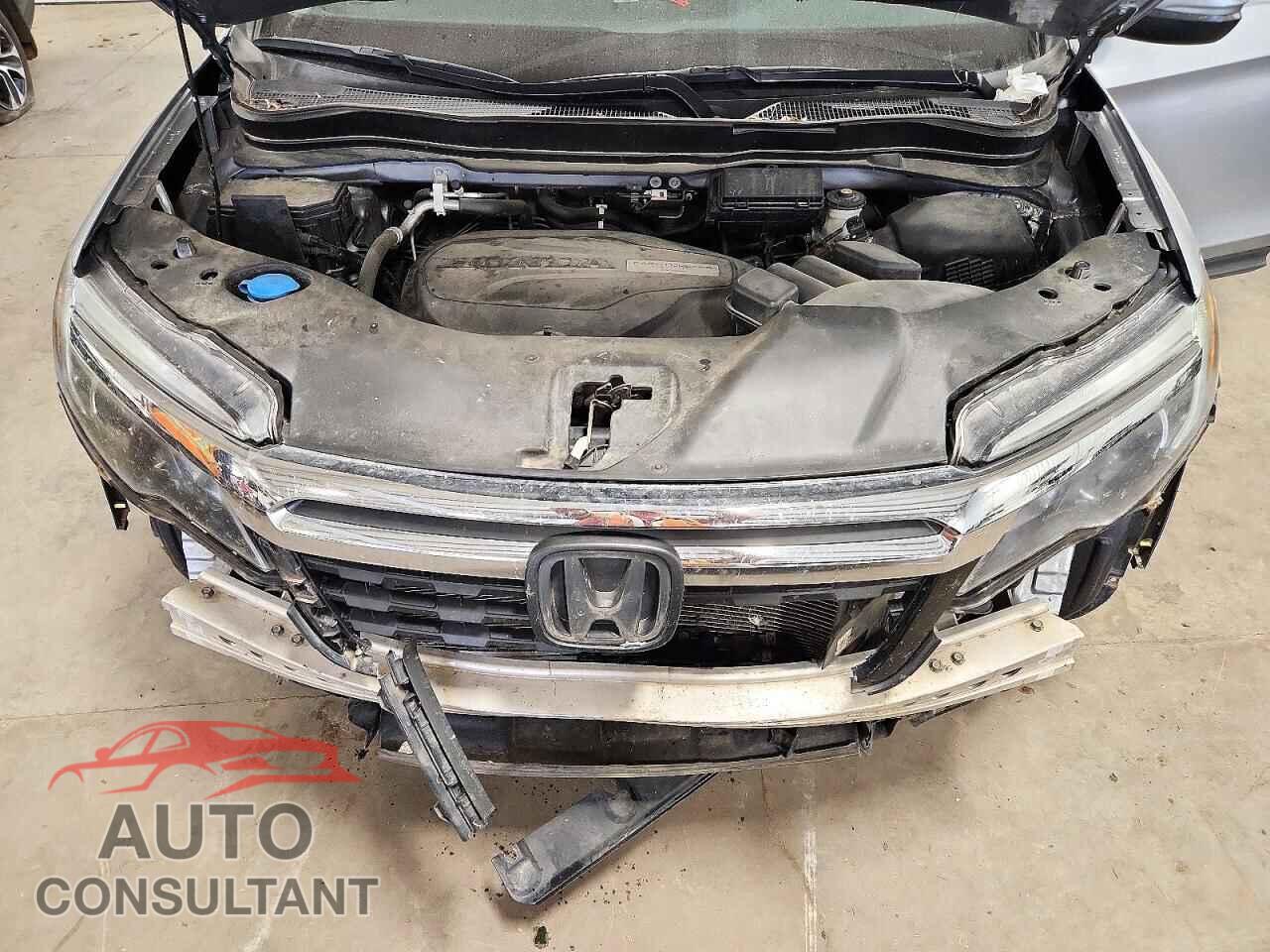 HONDA RIDGELINE 2018 - 5FPYK3F6XJB000897
