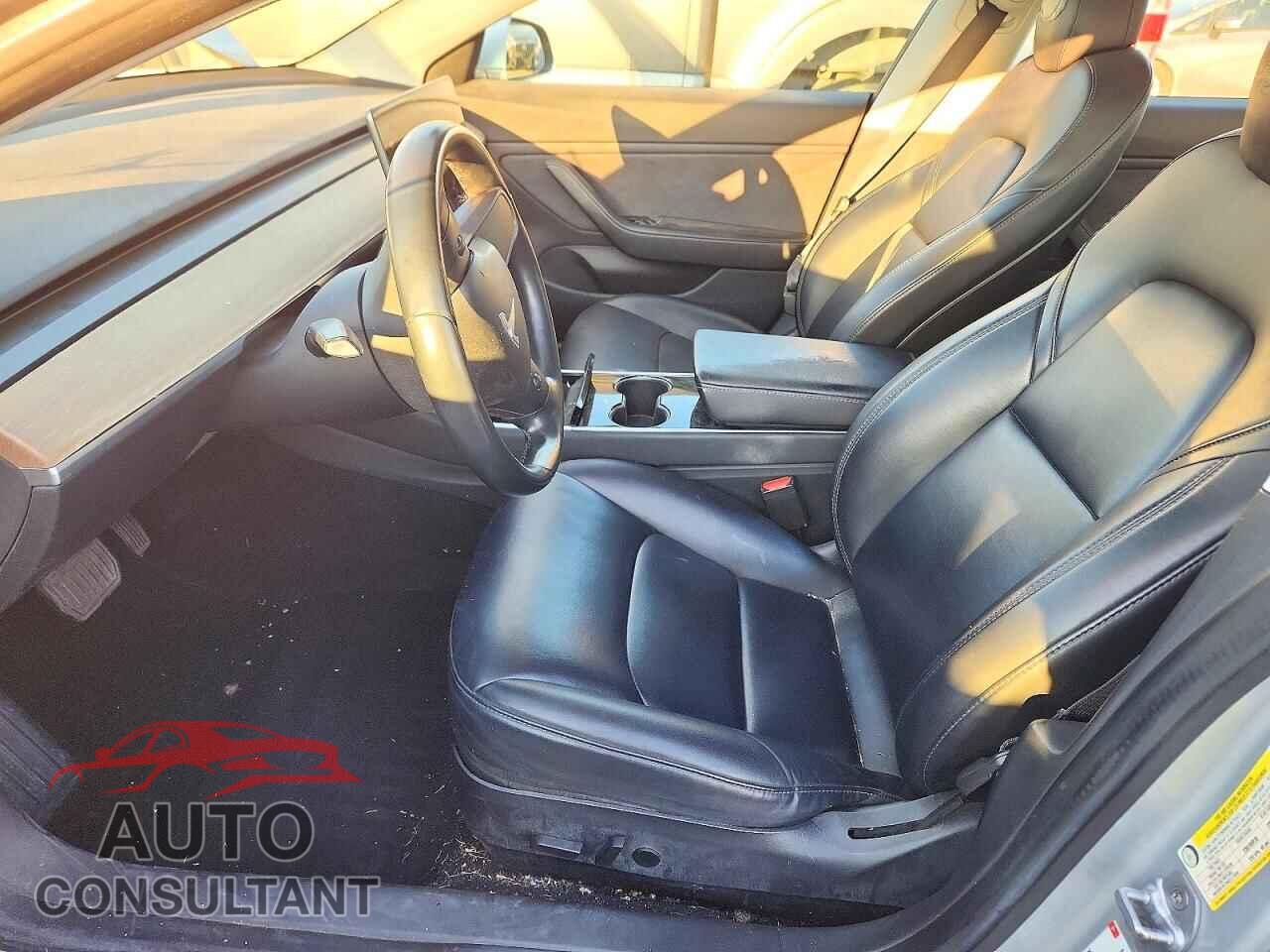 TESLA MODEL 3 2018 - 5YJ3E1EA5JF058761