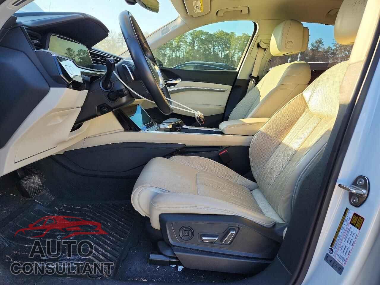 AUDI E-TRON 2021 - WA1VAAGE8MB022150