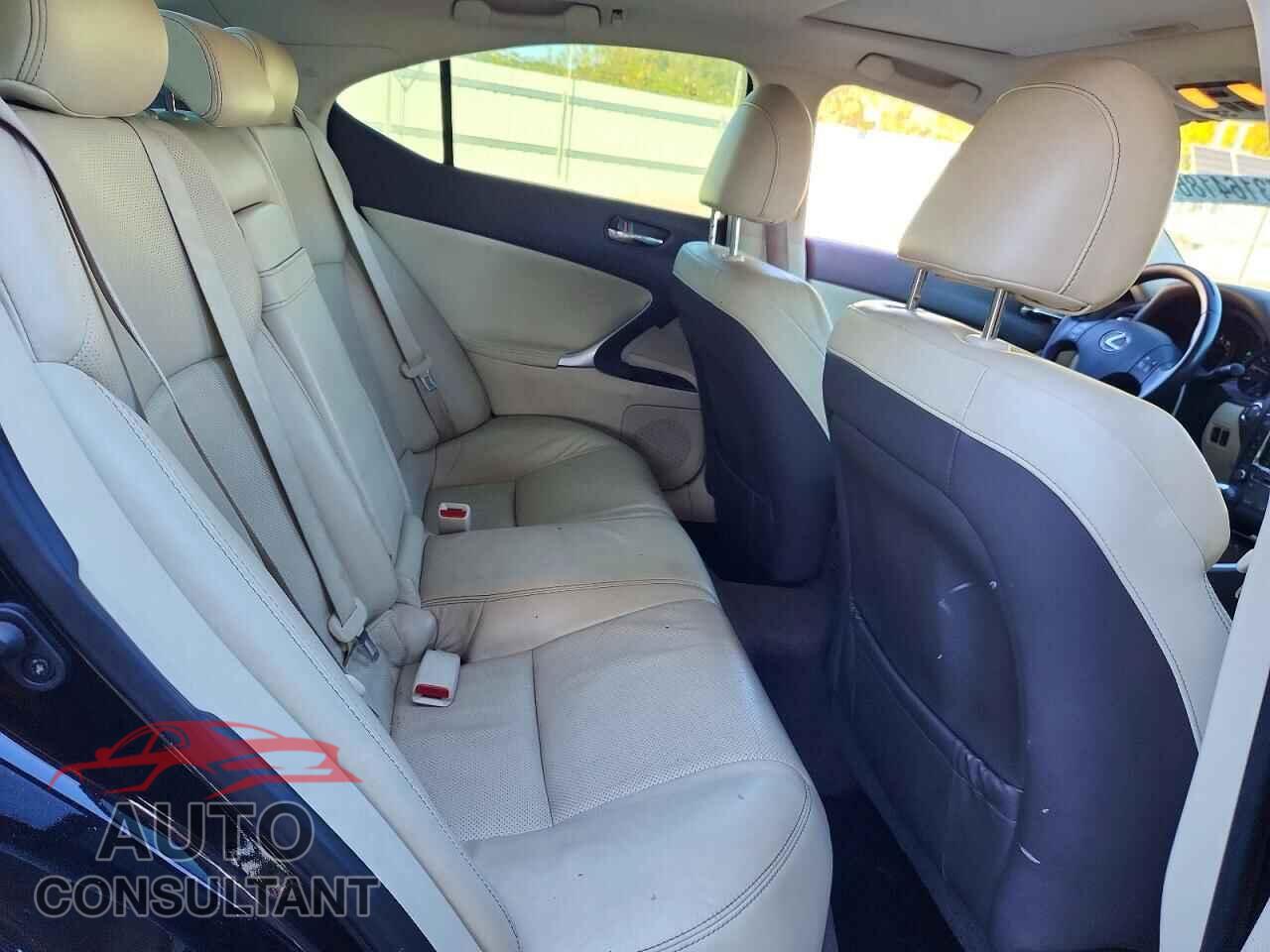 LEXUS IS 2010 - JTHCF5C28A5039735