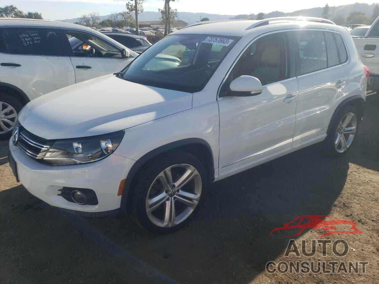 VOLKSWAGEN TIGUAN 2016 - WVGAV7AXXGW038705