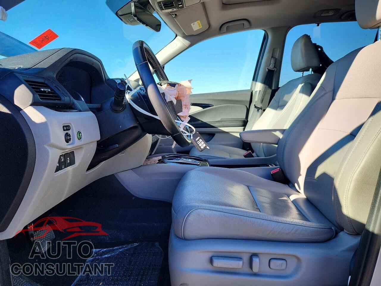 HONDA PILOT 2019 - 5FNYF6H03KB028064