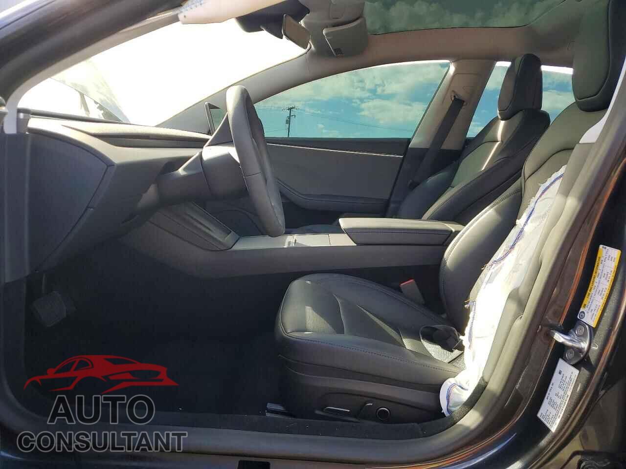 TESLA MODEL 3 2025 - 5YJ3E1EA5SF987480