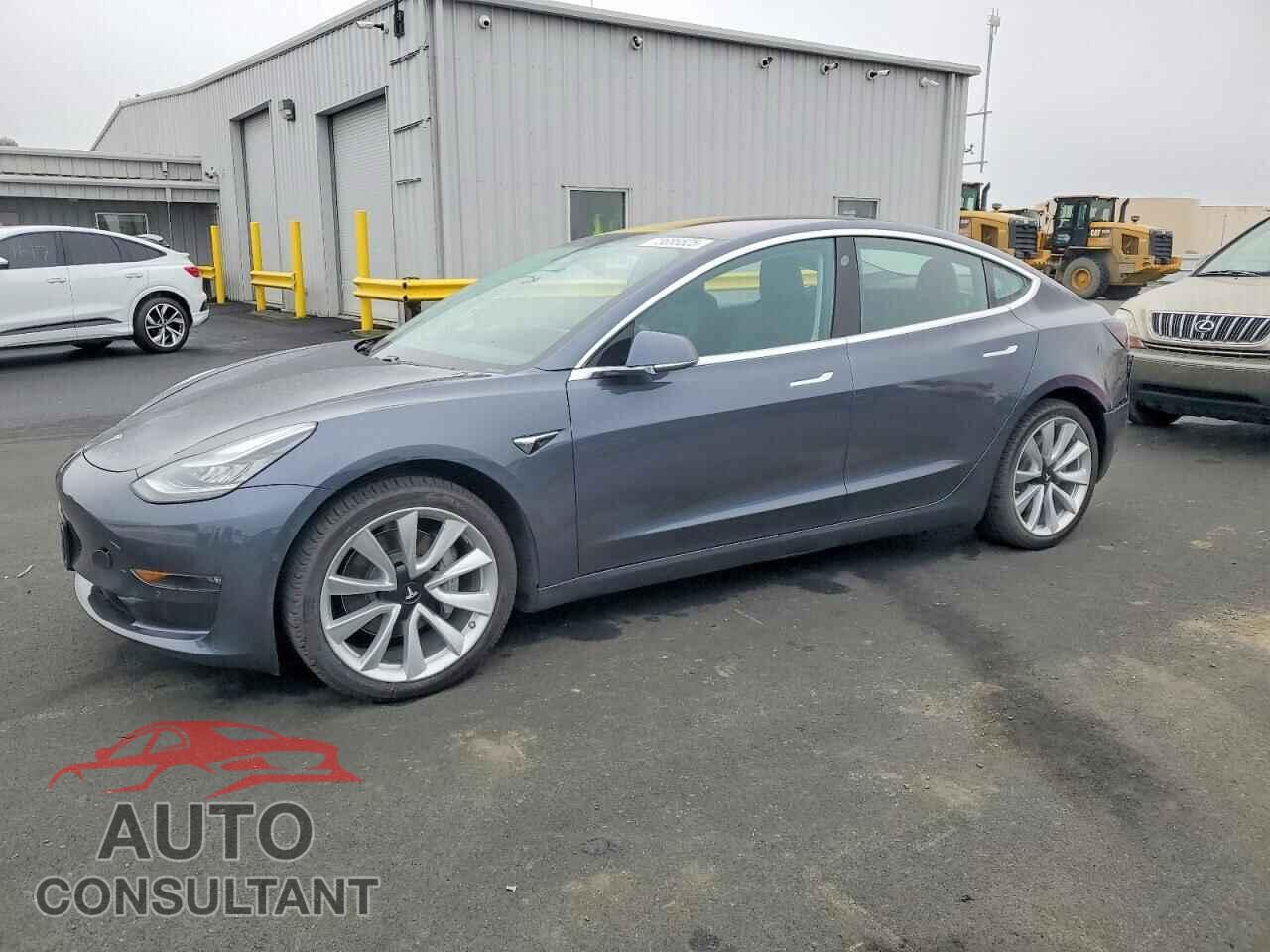 TESLA MODEL 3 2018 - 5YJ3E1EB7JF185231