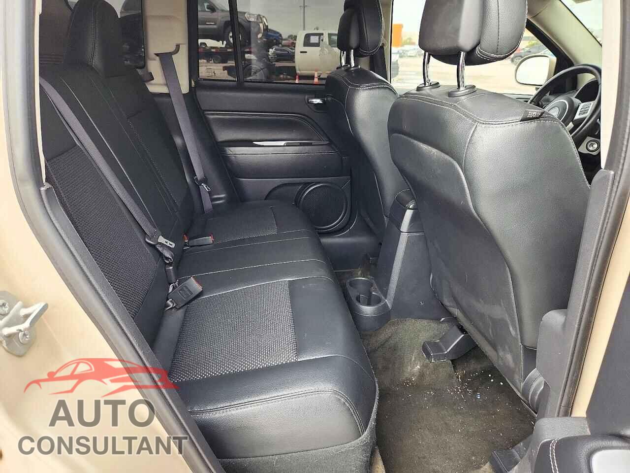 JEEP COMPASS 2017 - 1C4NJCEB3HD198396