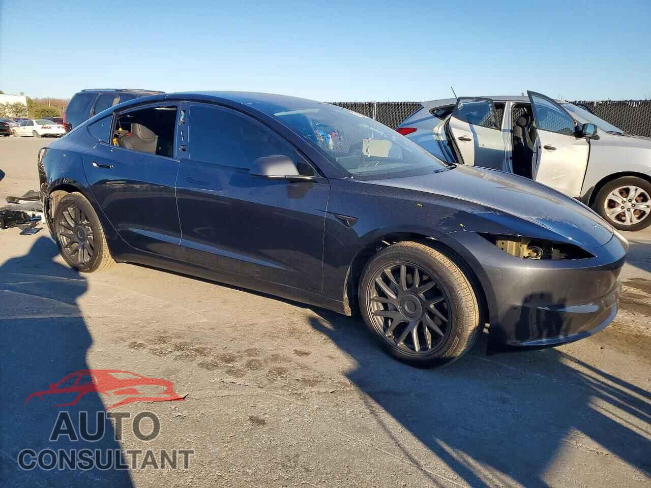 TESLA MODEL 3 2024 - 5YJ3E1EA3RF748519
