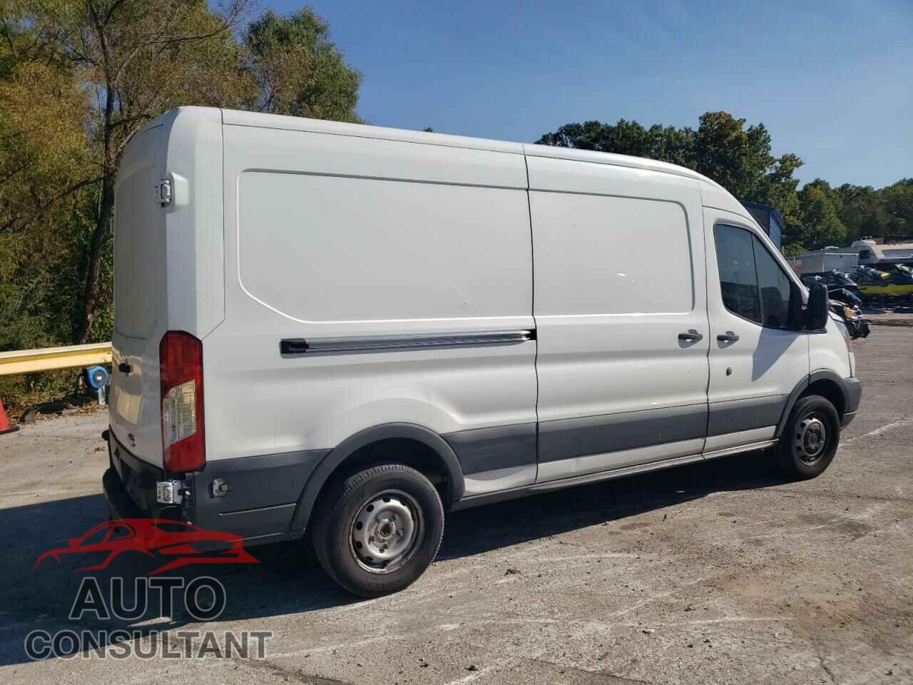 FORD TRANSIT 2017 - 1FTYR2CM2HKB37167