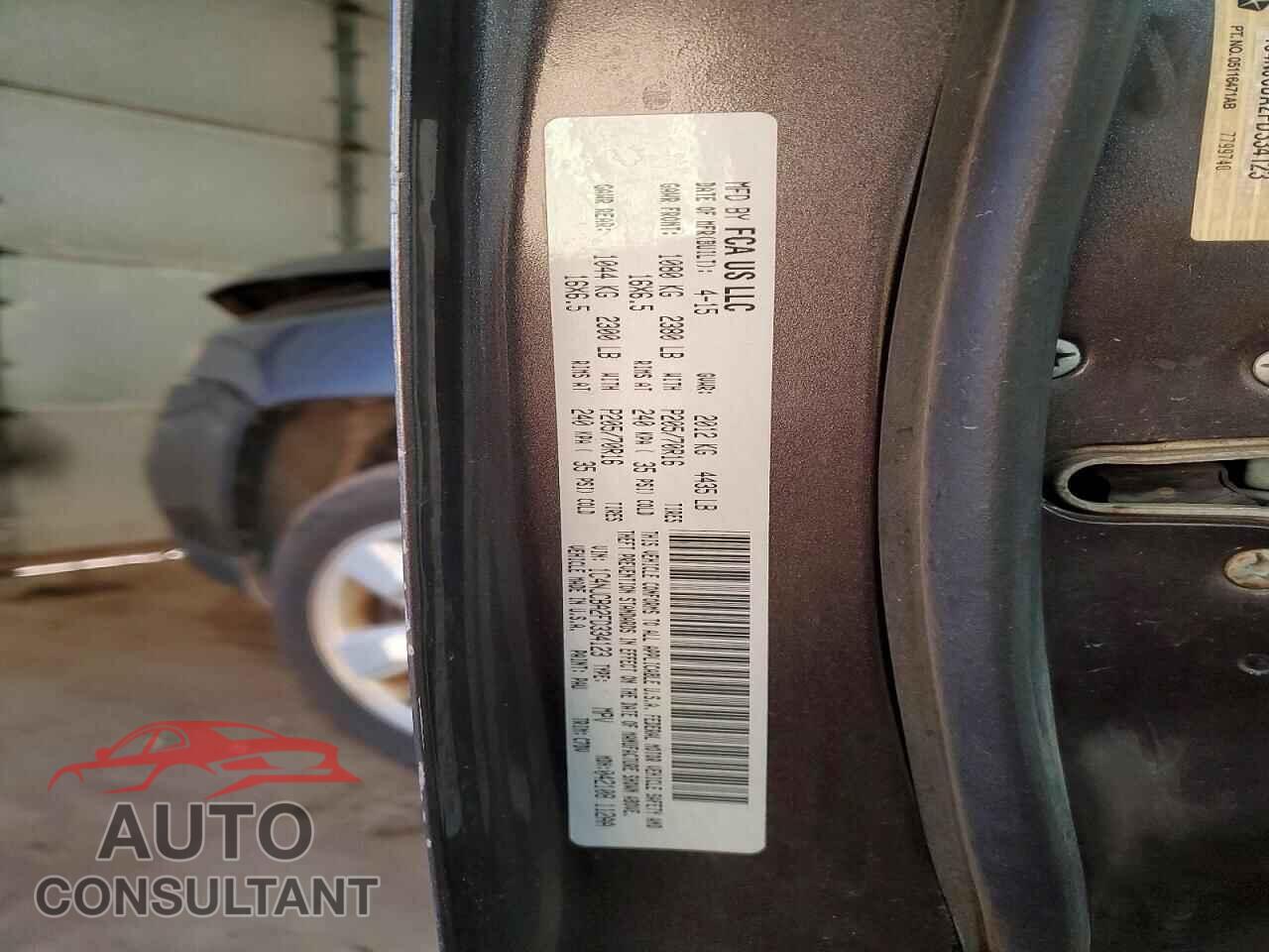 JEEP COMPASS 2015 - 1C4NJCBA2FD334123