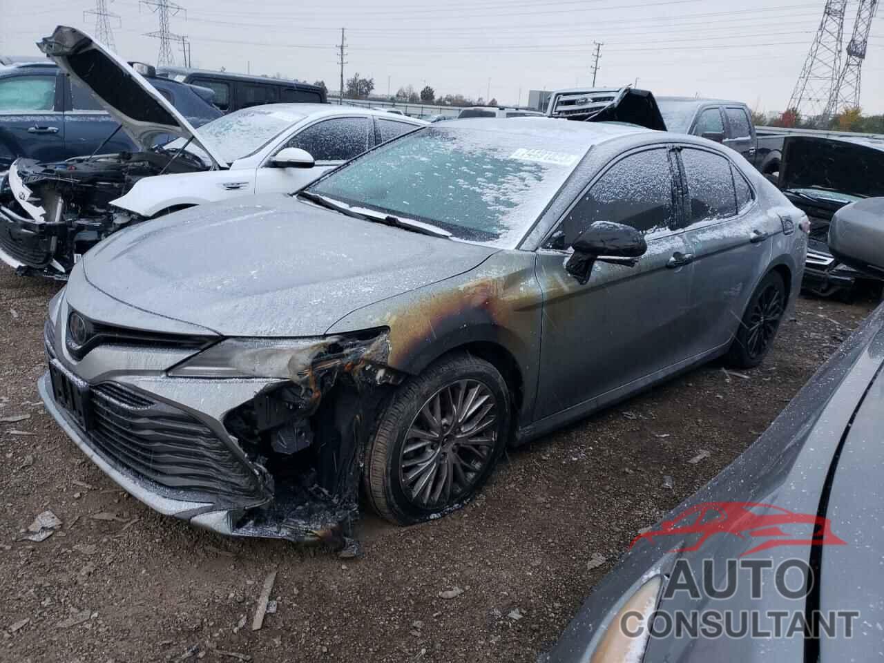 TOYOTA CAMRY 2018 - 4T1B11HK8JU088254