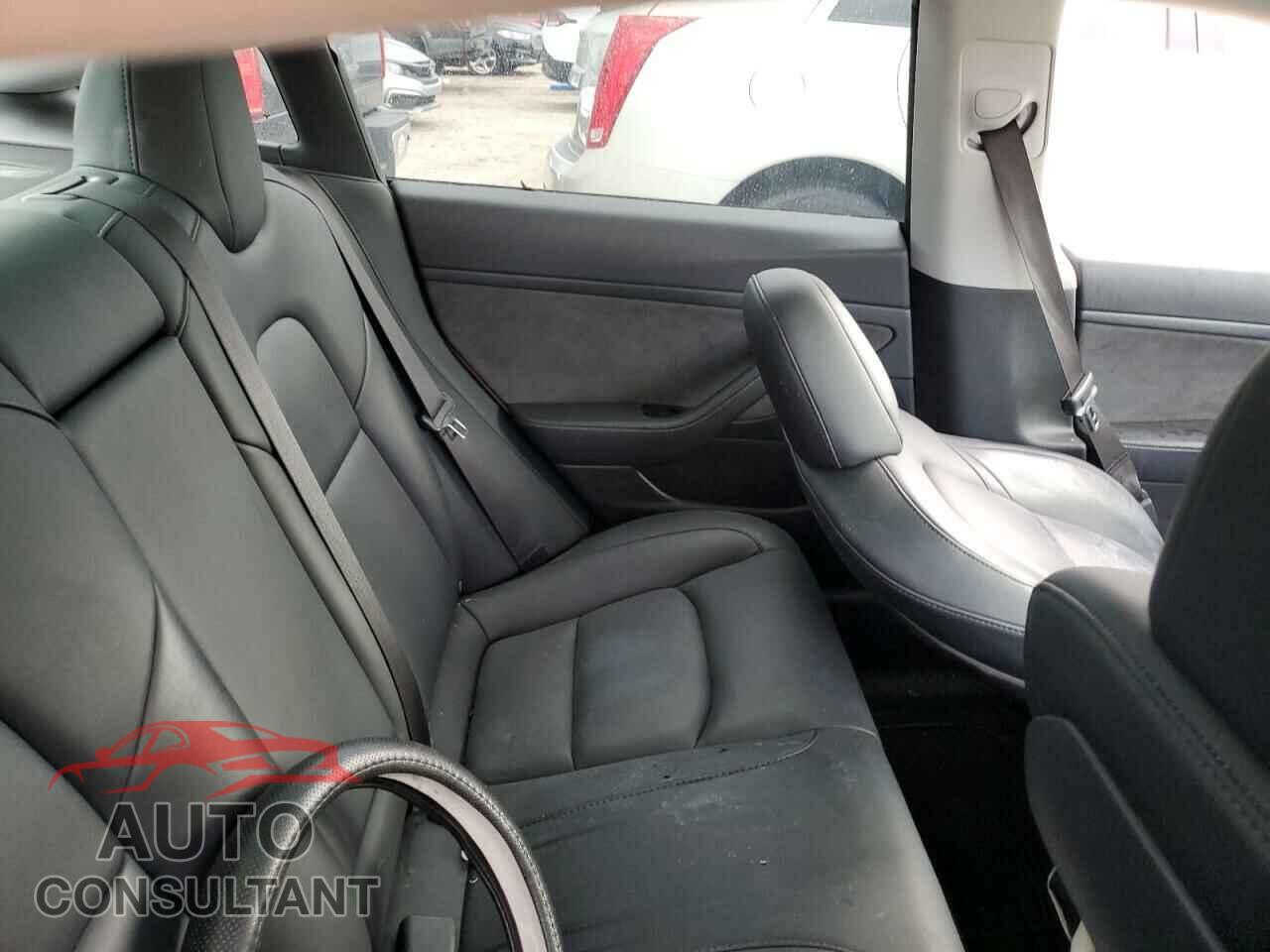 TESLA MODEL 3 2020 - 5YJ3E1EA8LF645829