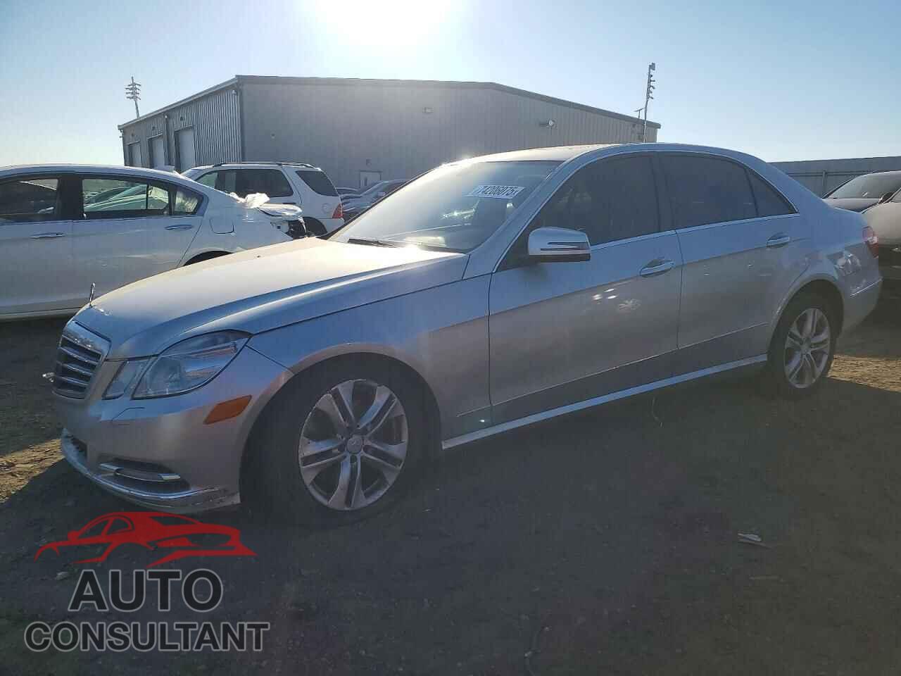 MERCEDES-BENZ E-CLASS 2011 - WDDHF8HB5BA399884