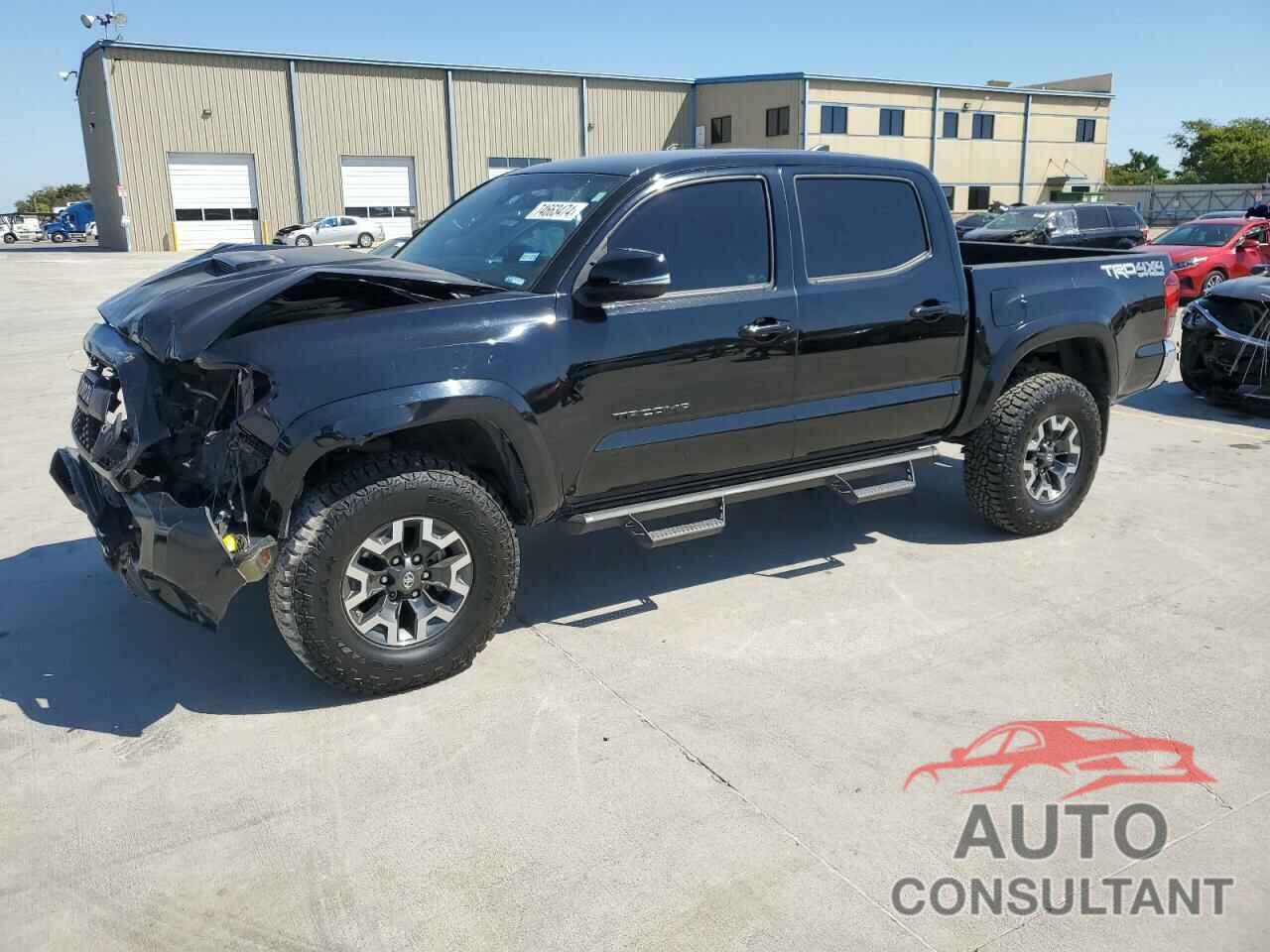 TOYOTA TACOMA 2018 - 5TFCZ5AN8JX143913