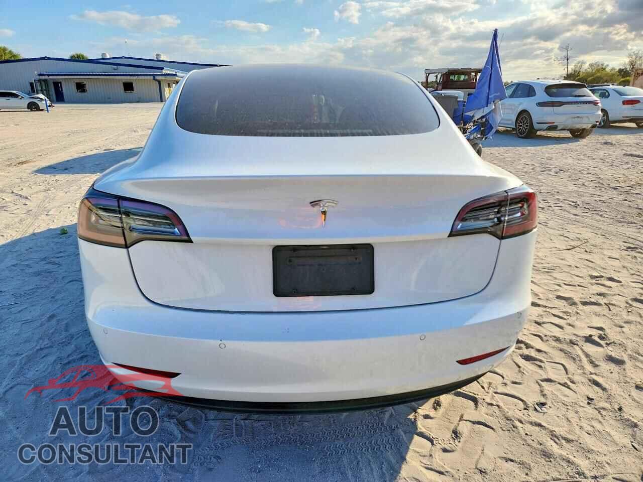 TESLA MODEL 3 2021 - 5YJ3E1EA8MF853632