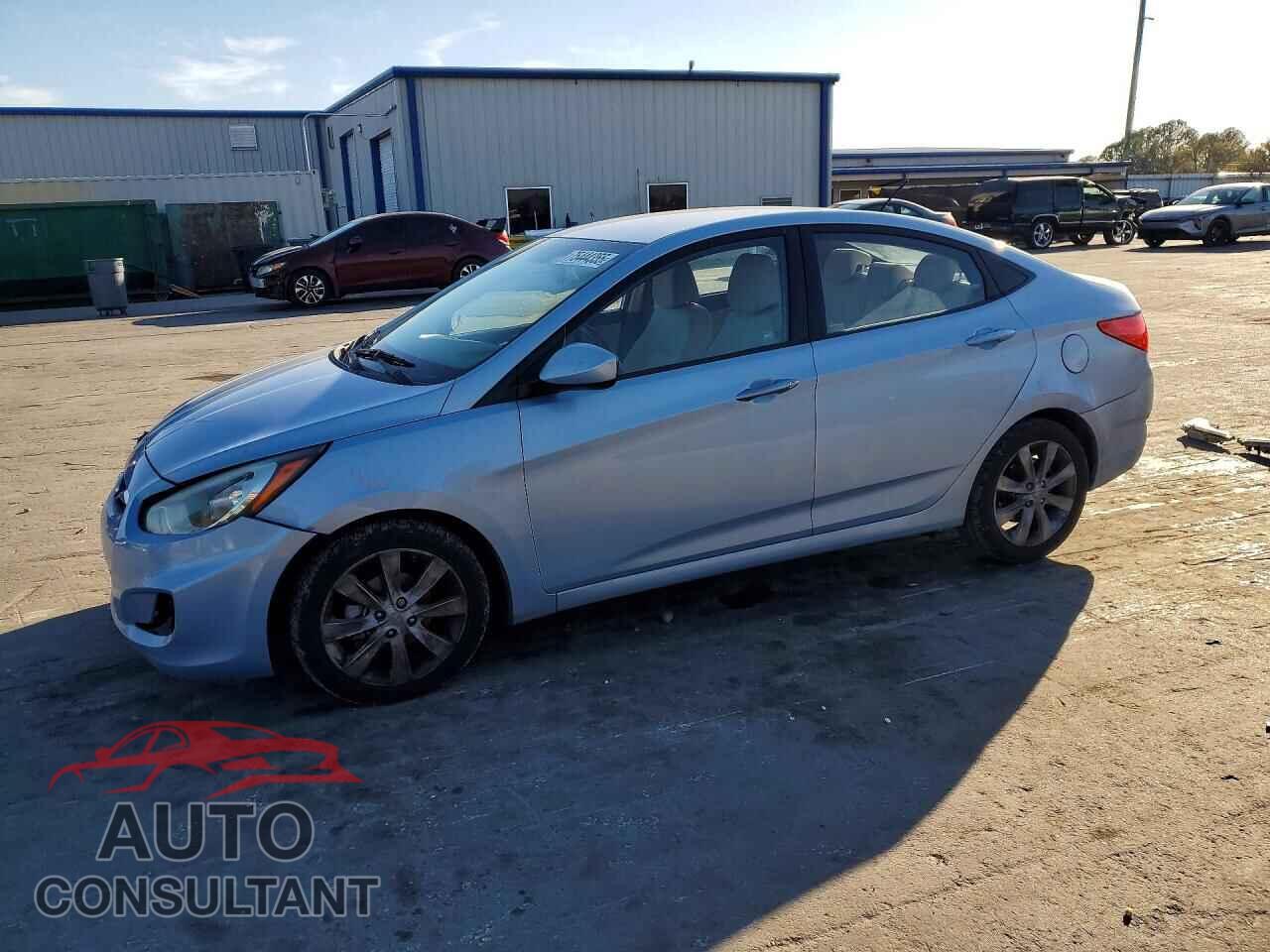 HYUNDAI ACCENT 2013 - KMHCU4AE3DU277576