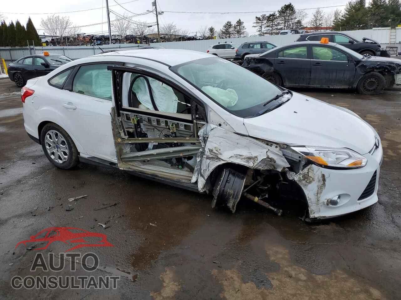 FORD FOCUS 2012 - 1FAHP3F24CL240752