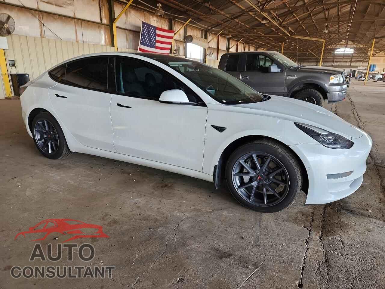 TESLA MODEL 3 2021 - 5YJ3E1EA8MF994832