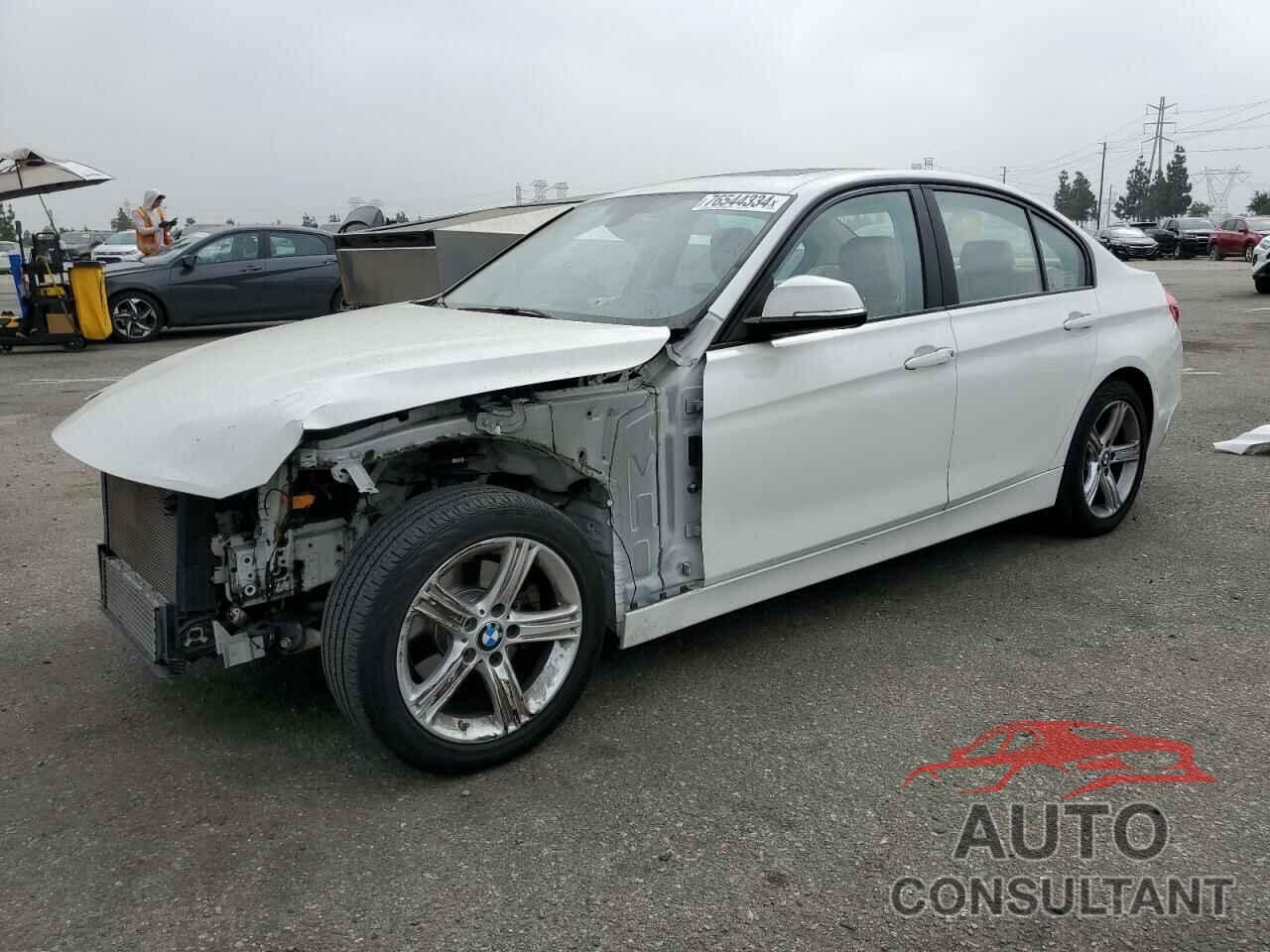 BMW 3 SERIES 2014 - WBA3C1C54EK108373