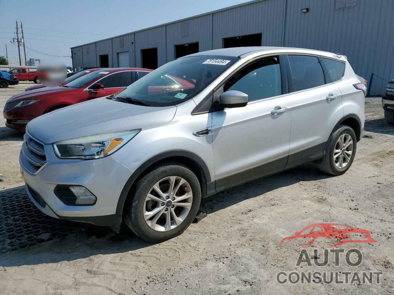 FORD ESCAPE 2017 - 1FMCU0GDXHUB64723