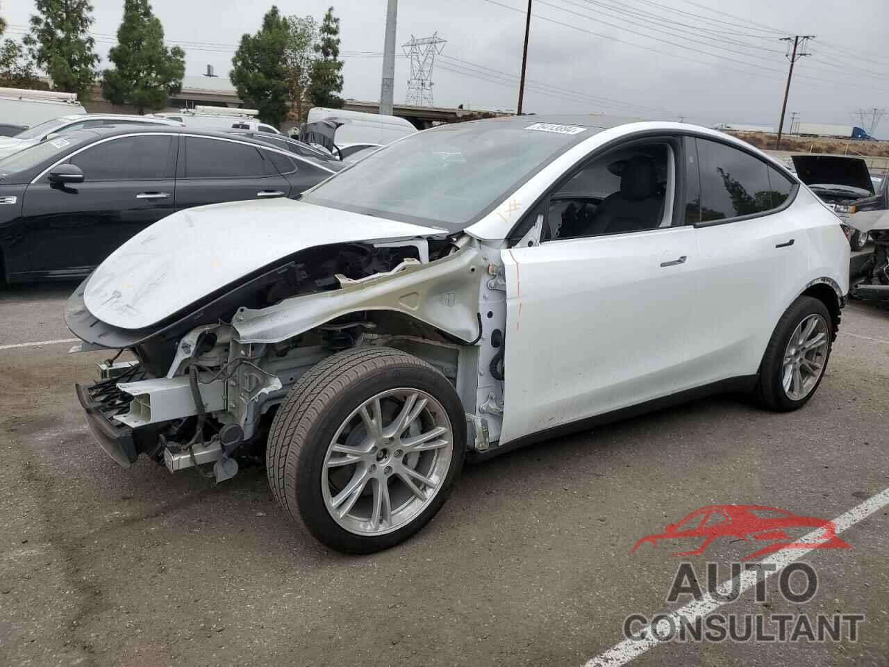 TESLA MODEL Y 2023 - 7SAYGDEE8PA151450