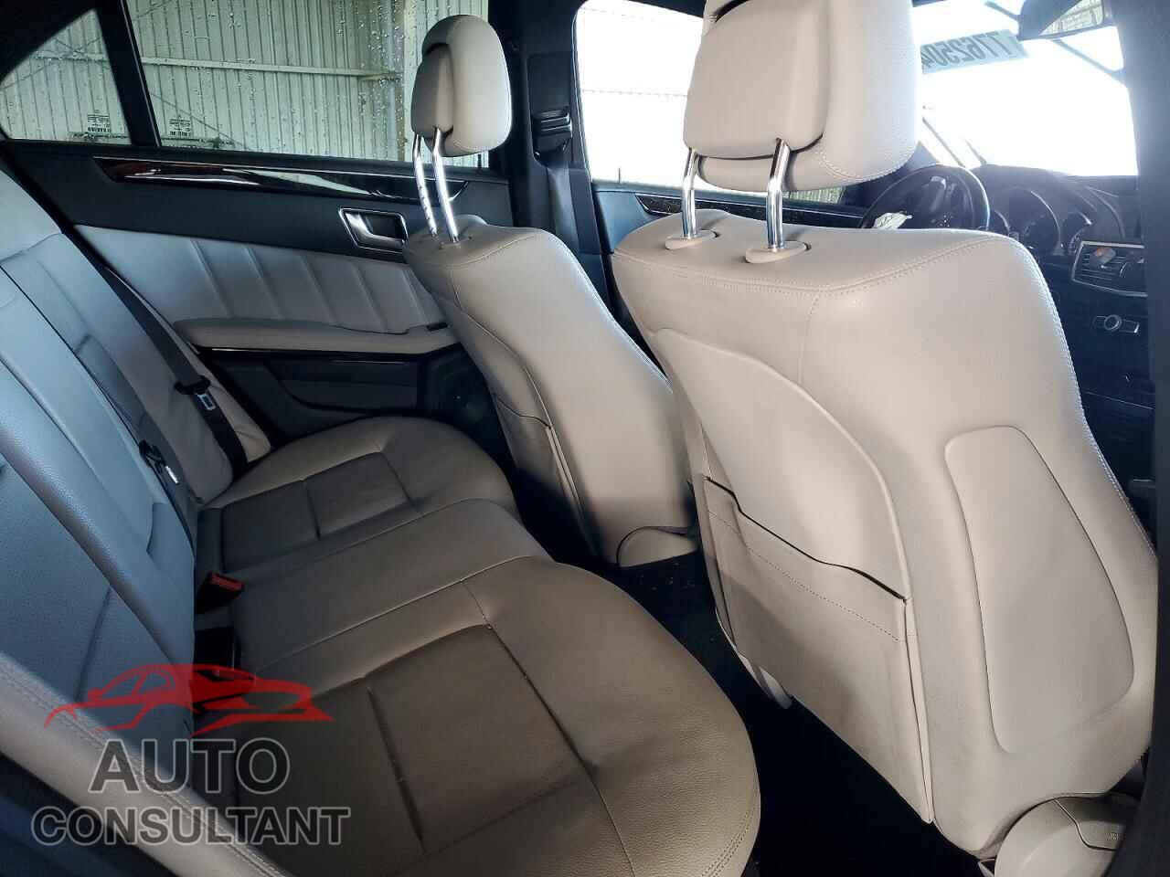 MERCEDES-BENZ E-CLASS 2012 - WDDHF5KB1CA593899