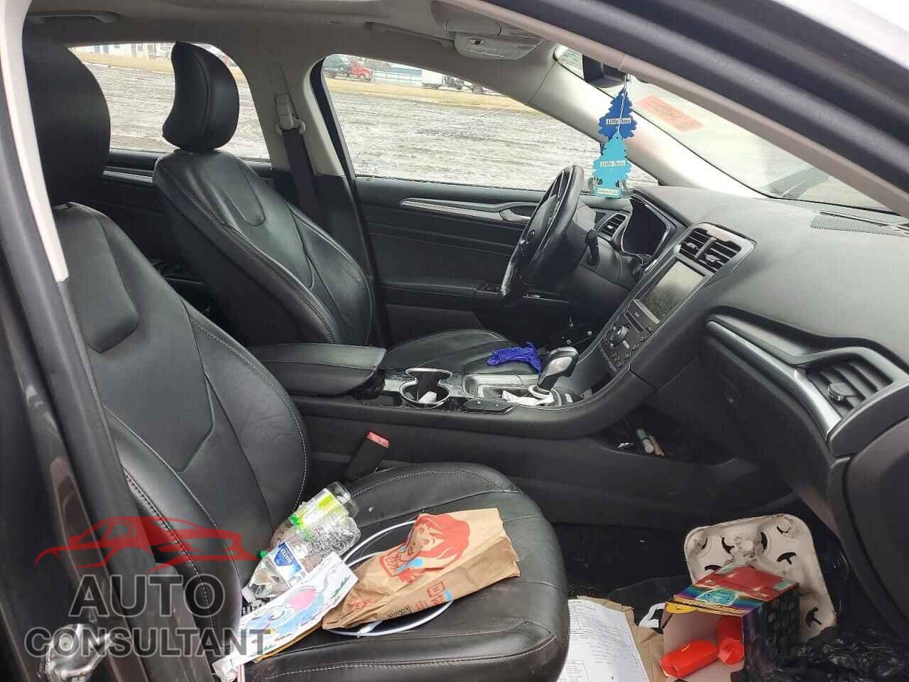 FORD FUSION 2016 - 3FA6P0SU4GR183375