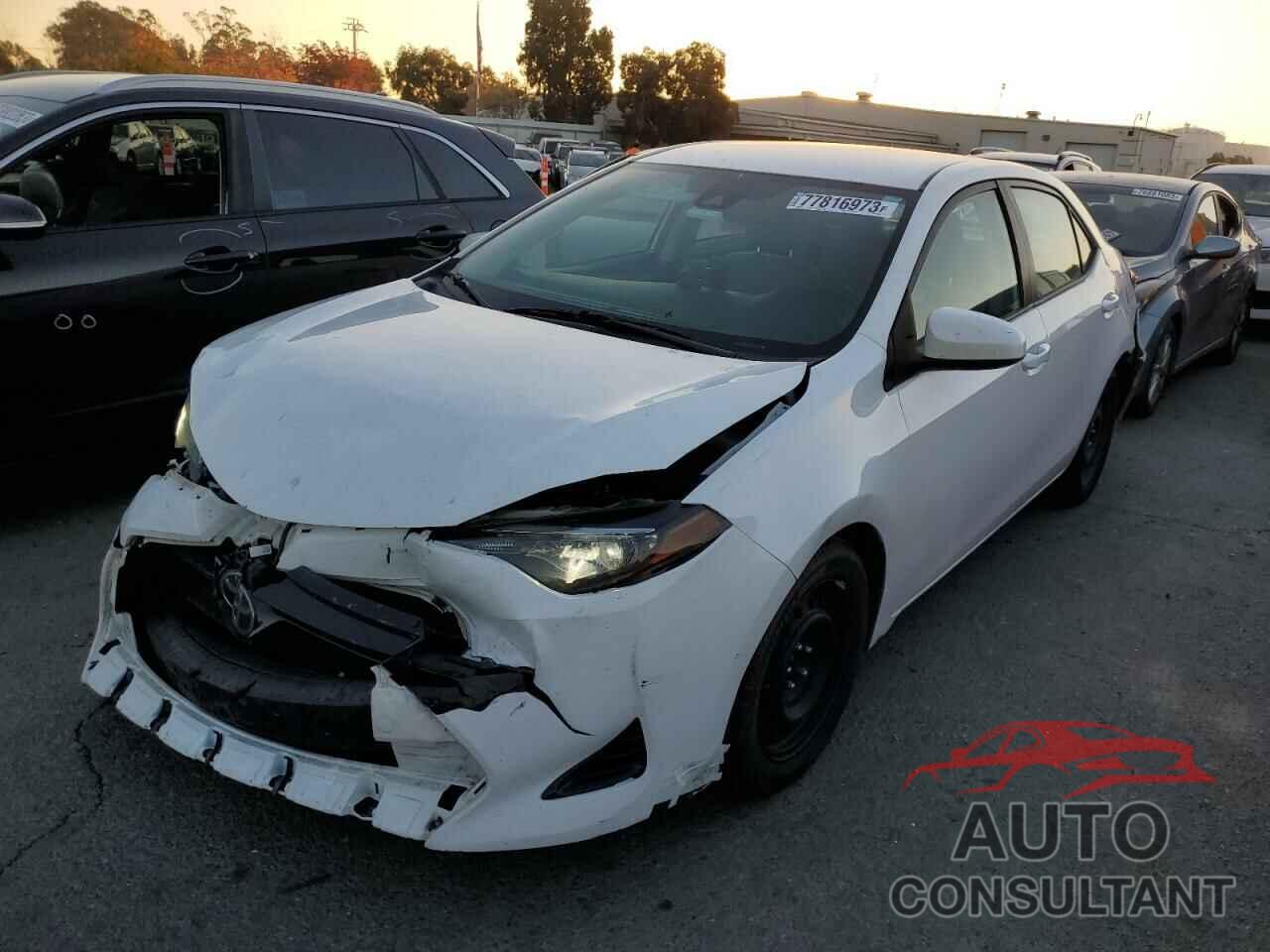TOYOTA COROLLA 2018 - 2T1BURHE2JC049841