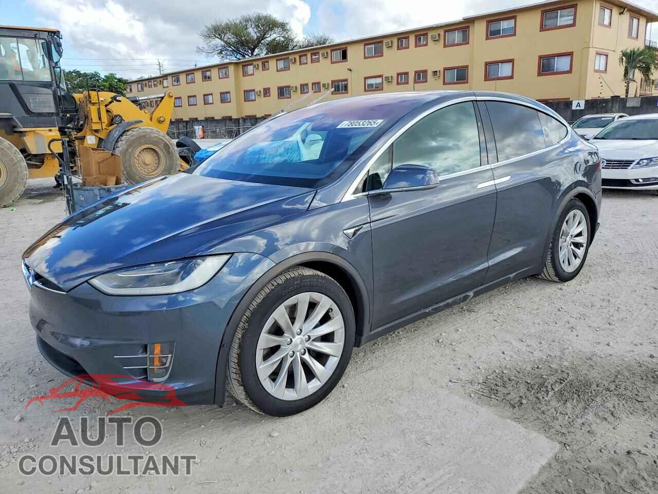 TESLA MODEL X 2017 - 5YJXCBE2XHF077841