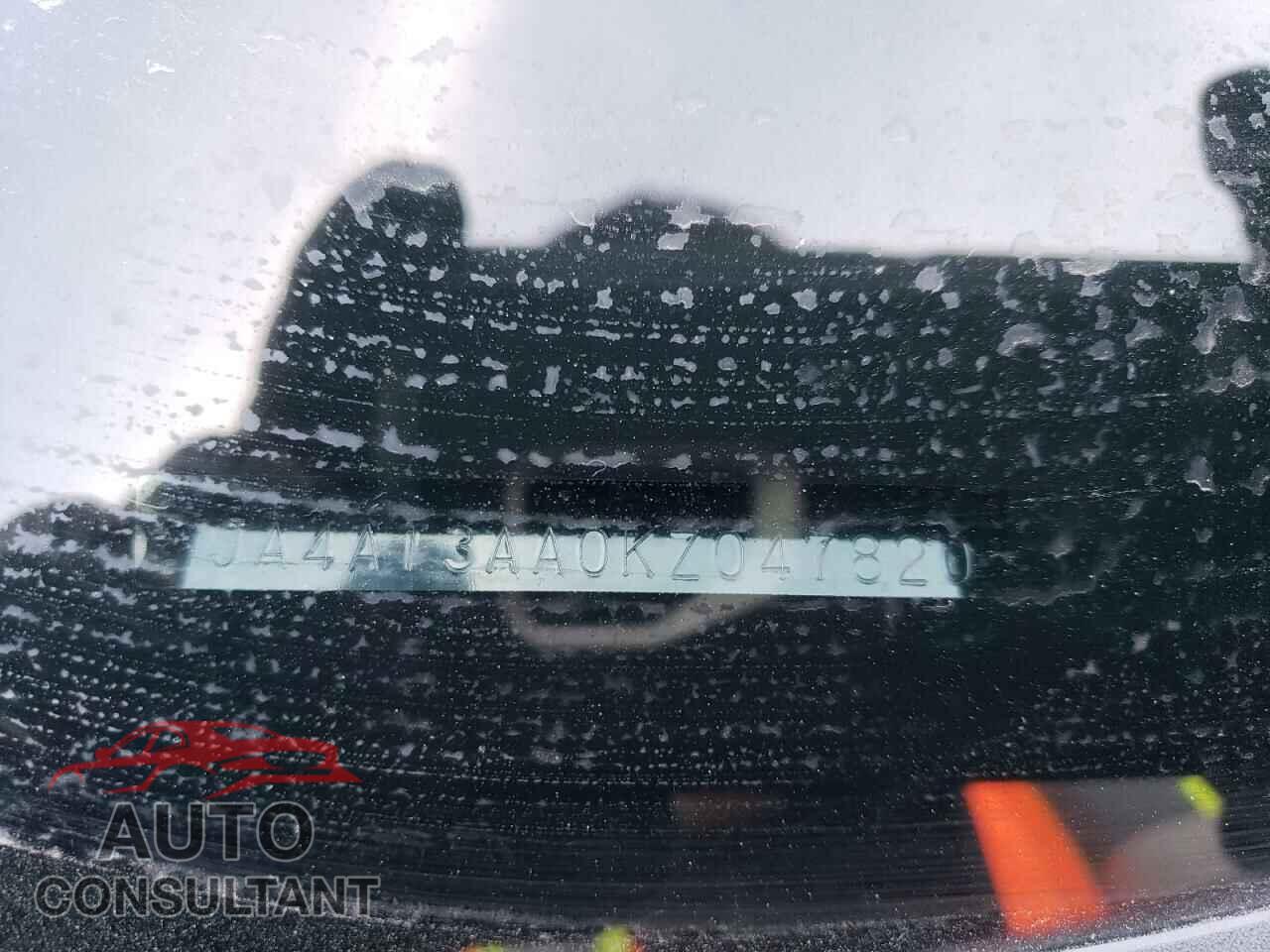MITSUBISHI ECLIPSE 2019 - JA4AT3AA0KZ047820