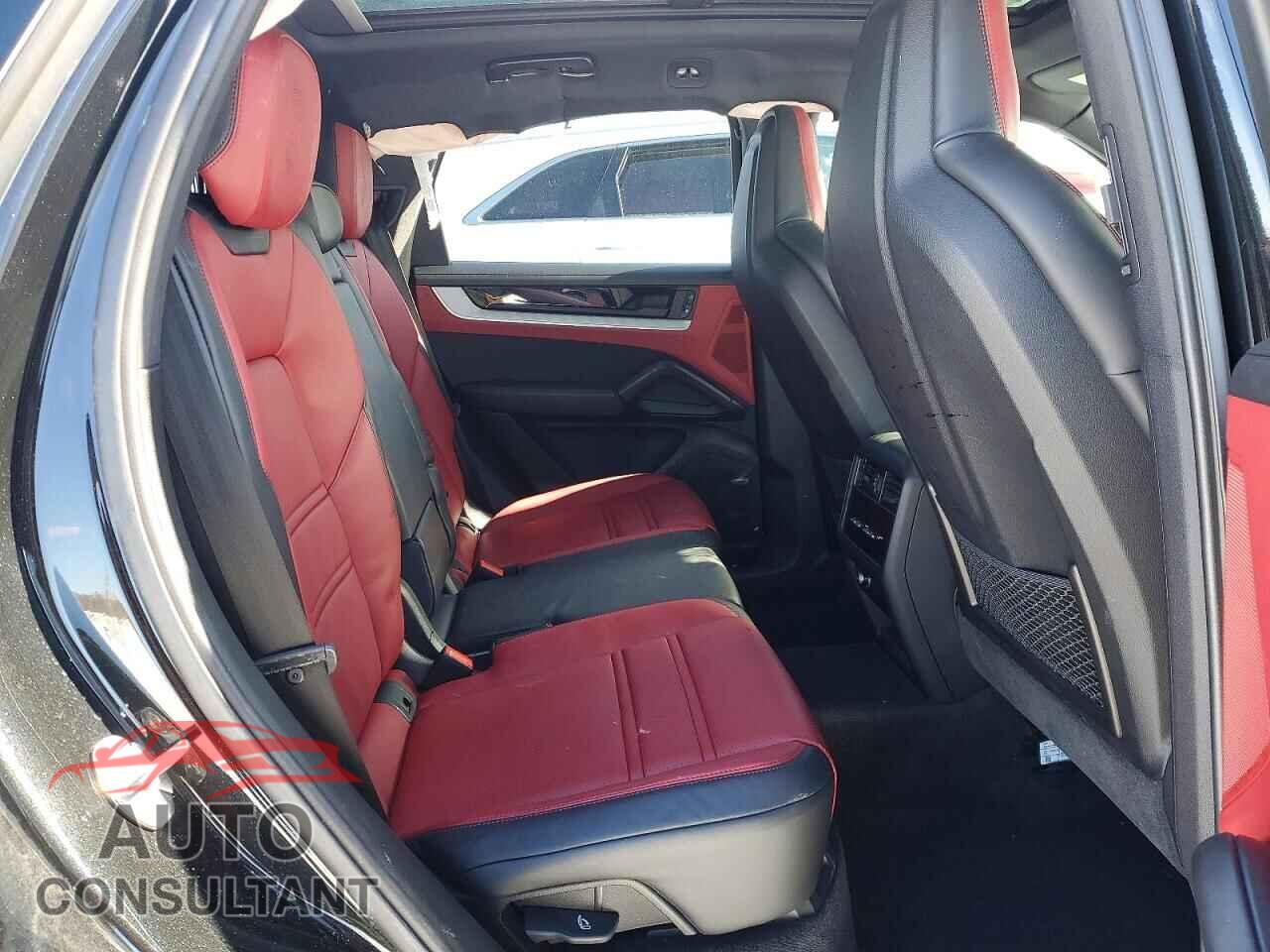 PORSCHE CAYENNE 2024 - WP1AA2AY8RDA03041