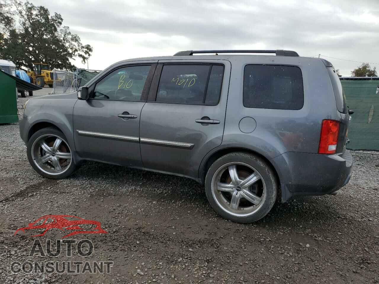 HONDA PILOT 2011 - 5FNYF3H94BB046151