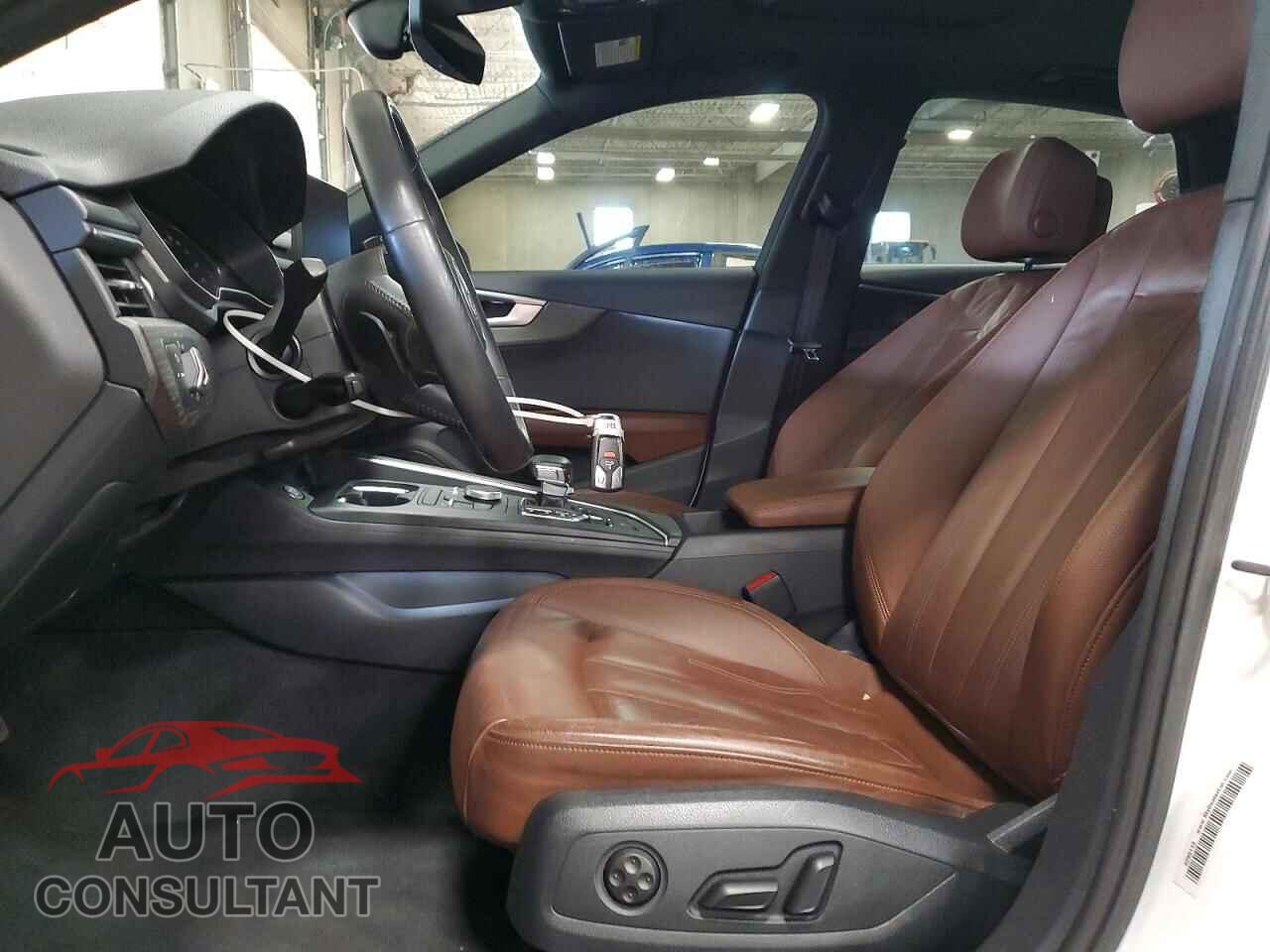 AUDI A4 2019 - WAUGMAF47KA122867