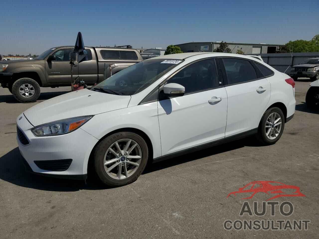 FORD FOCUS 2017 - 1FADP3F26HL345685