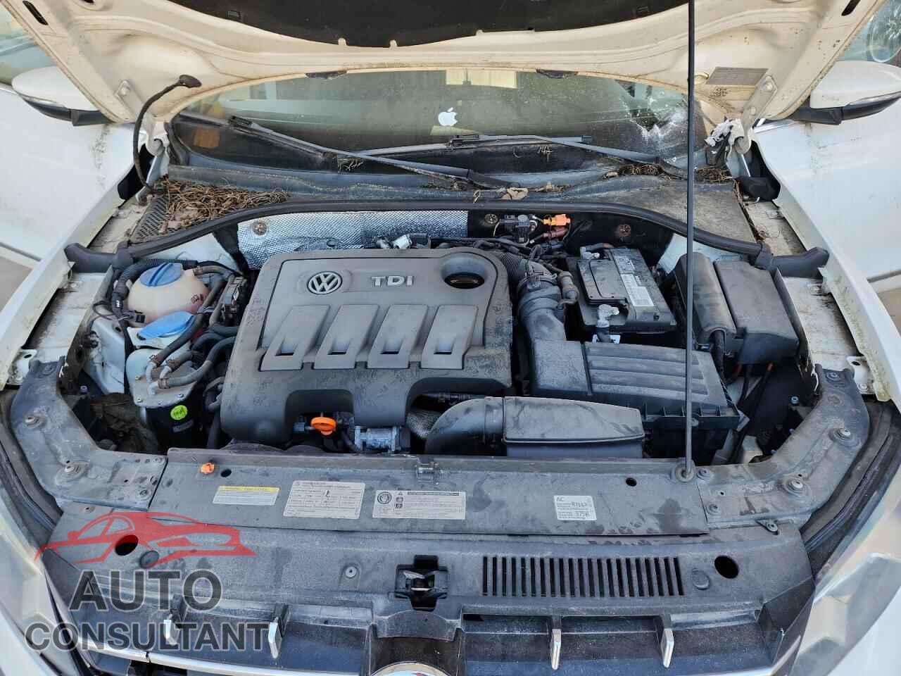 VOLKSWAGEN PASSAT 2012 - 1VWCN7A33CC012112