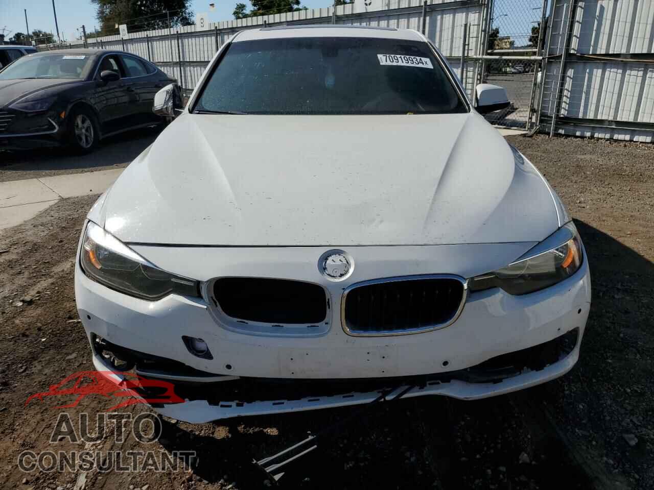 BMW 3 SERIES 2016 - WBA8E9G58GNU27768