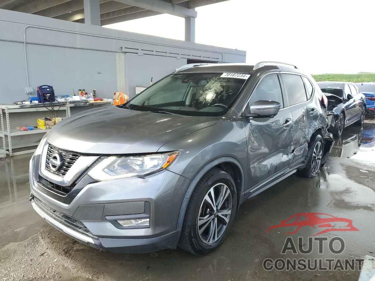 NISSAN ROGUE 2017 - JN8AT2MT8HW131220