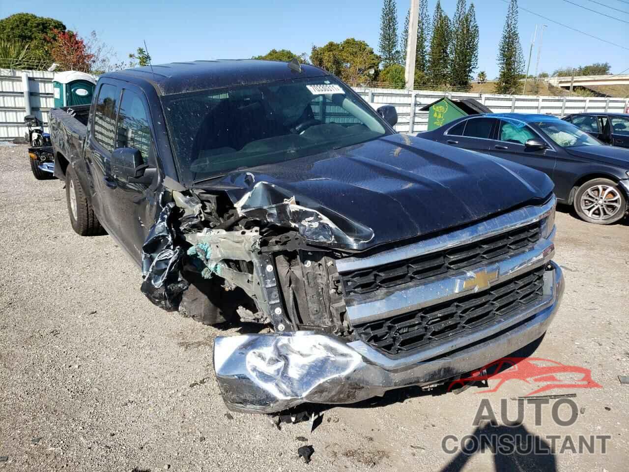 CHEVROLET SILVERADO 2018 - 1GCRCREC3JZ174387