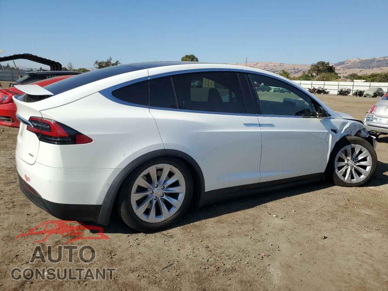 TESLA MODEL X 2017 - 5YJXCBE21HF068512