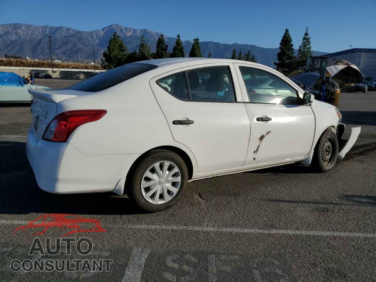 NISSAN VERSA 2018 - 3N1CN7AP2JL837357