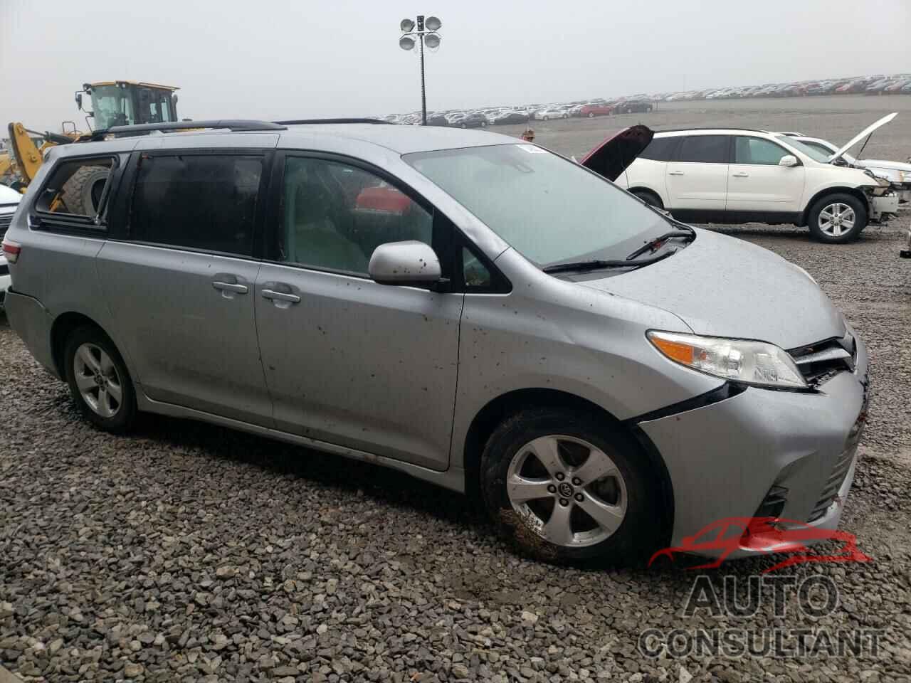 TOYOTA SIENNA 2018 - 5TDKZ3DC9JS904836