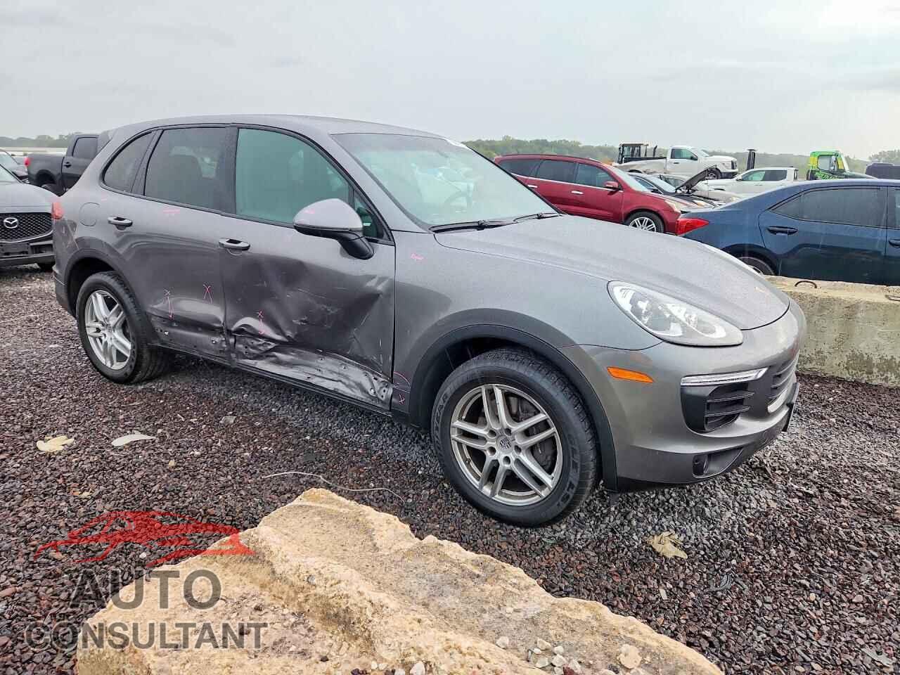 PORSCHE CAYENNE 2018 - WP1AA2A25JKA06443