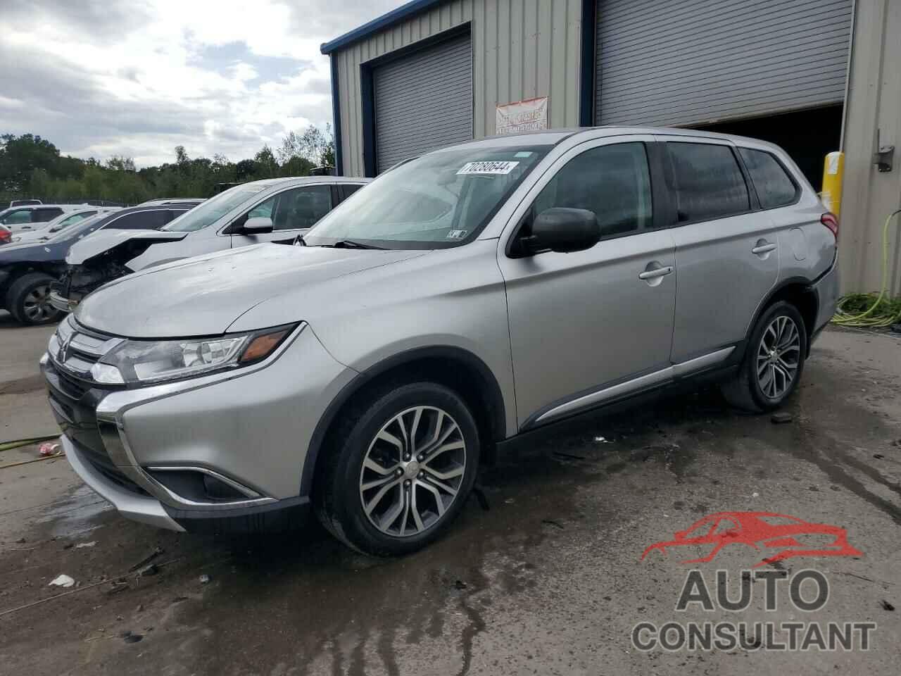 MITSUBISHI OUTLANDER 2018 - JA4AZ3A31JZ070604
