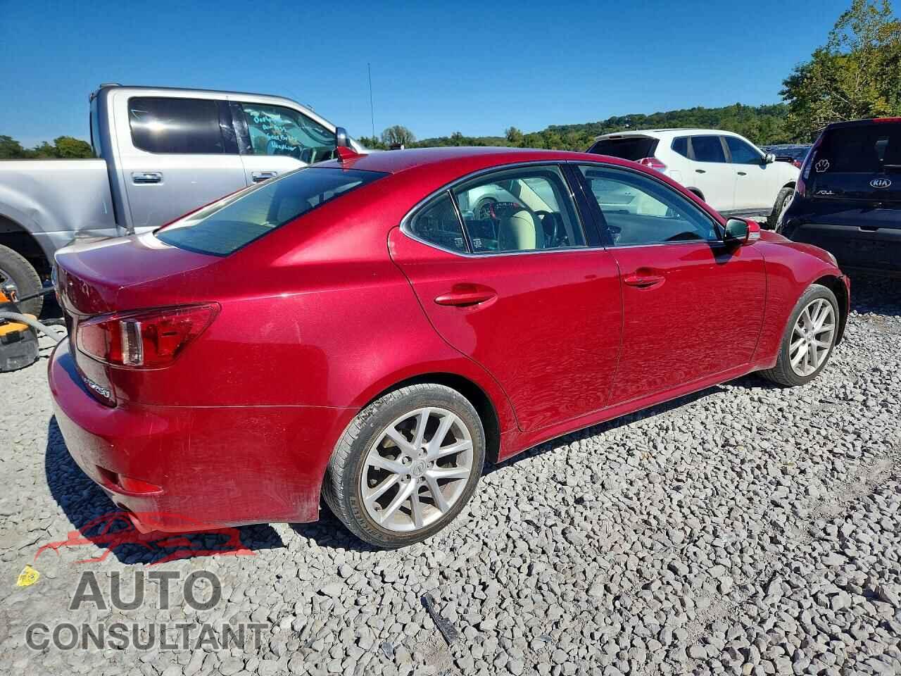 LEXUS IS 2013 - JTHCF5C28D5063294