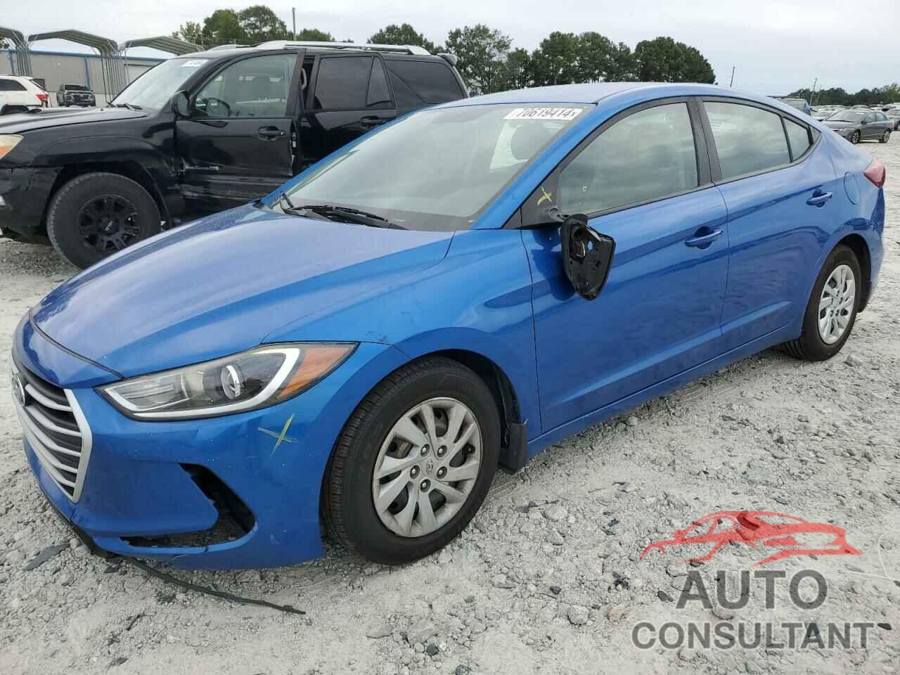 HYUNDAI ELANTRA 2017 - KMHD74LF9HU409568