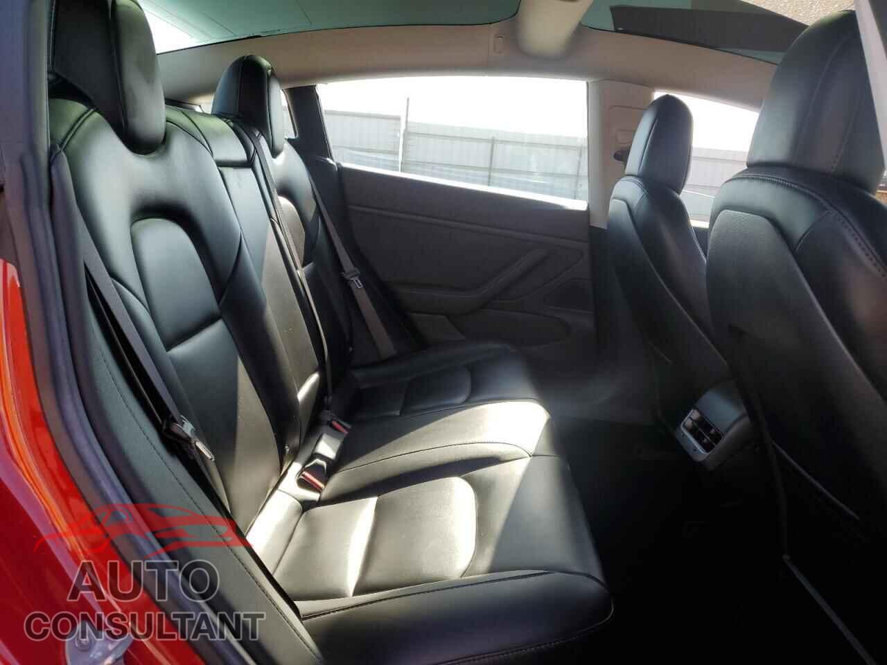 TESLA MODEL 3 2018 - 5YJ3E1EA5JF061658