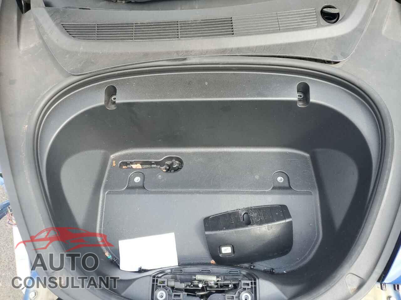 TESLA MODEL 3 2020 - 5YJ3E1EB4LF669103