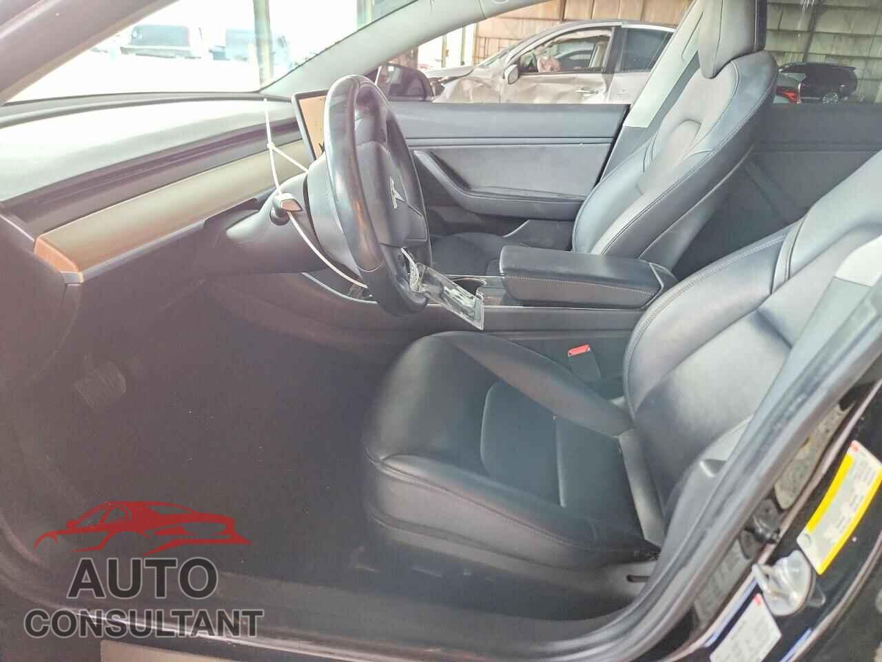 TESLA MODEL 3 2018 - 5YJ3E1EA2JF156369