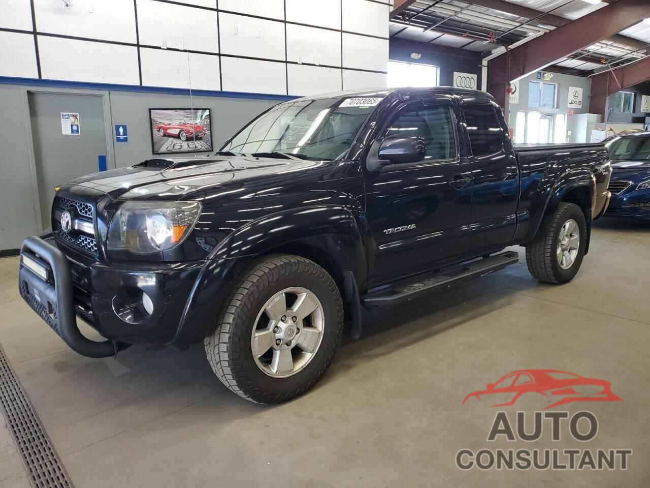 TOYOTA TACOMA 2011 - 5TFUU4EN8BX012361