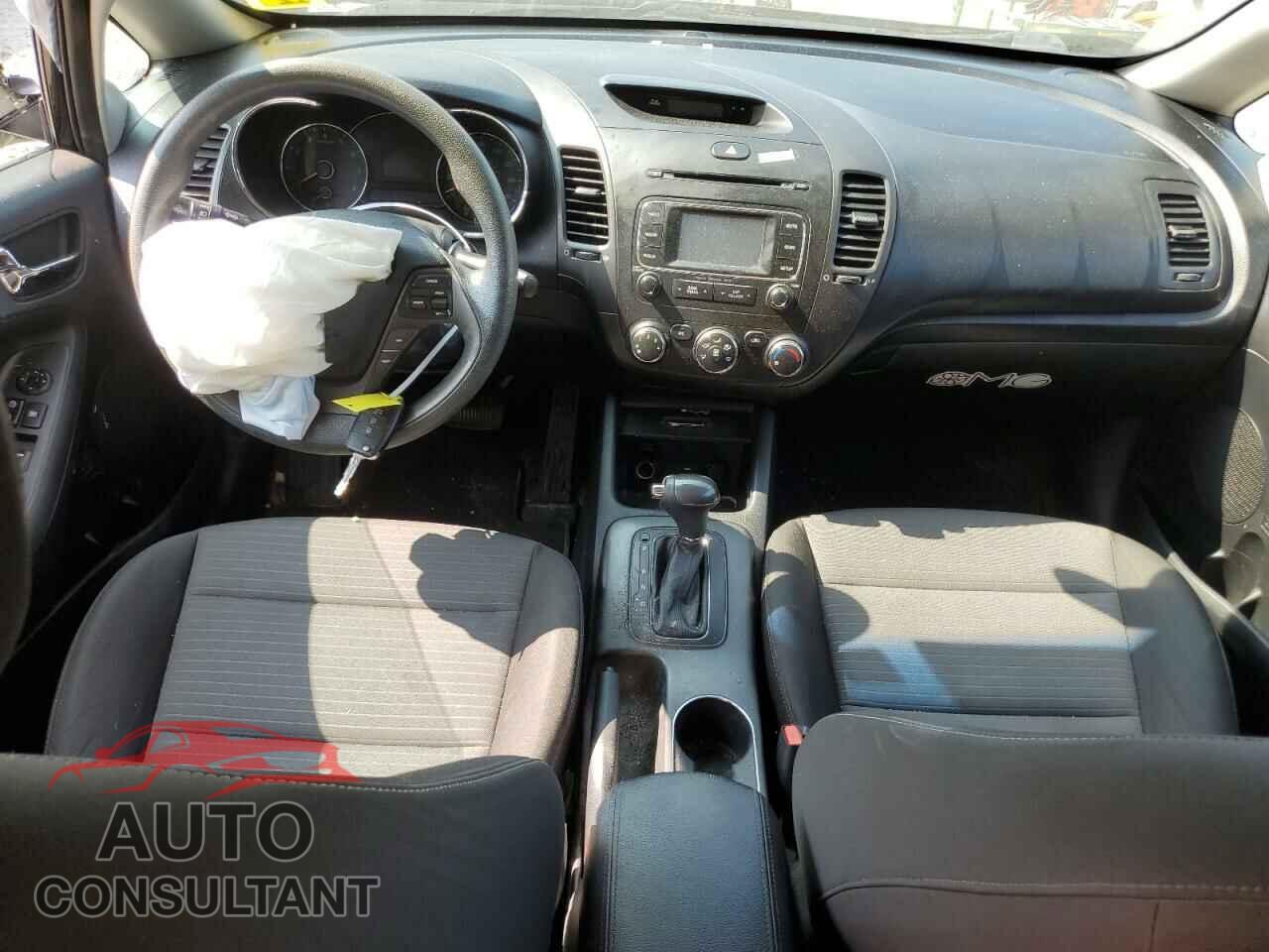 KIA FORTE 2016 - KNAFX4A63G5584940