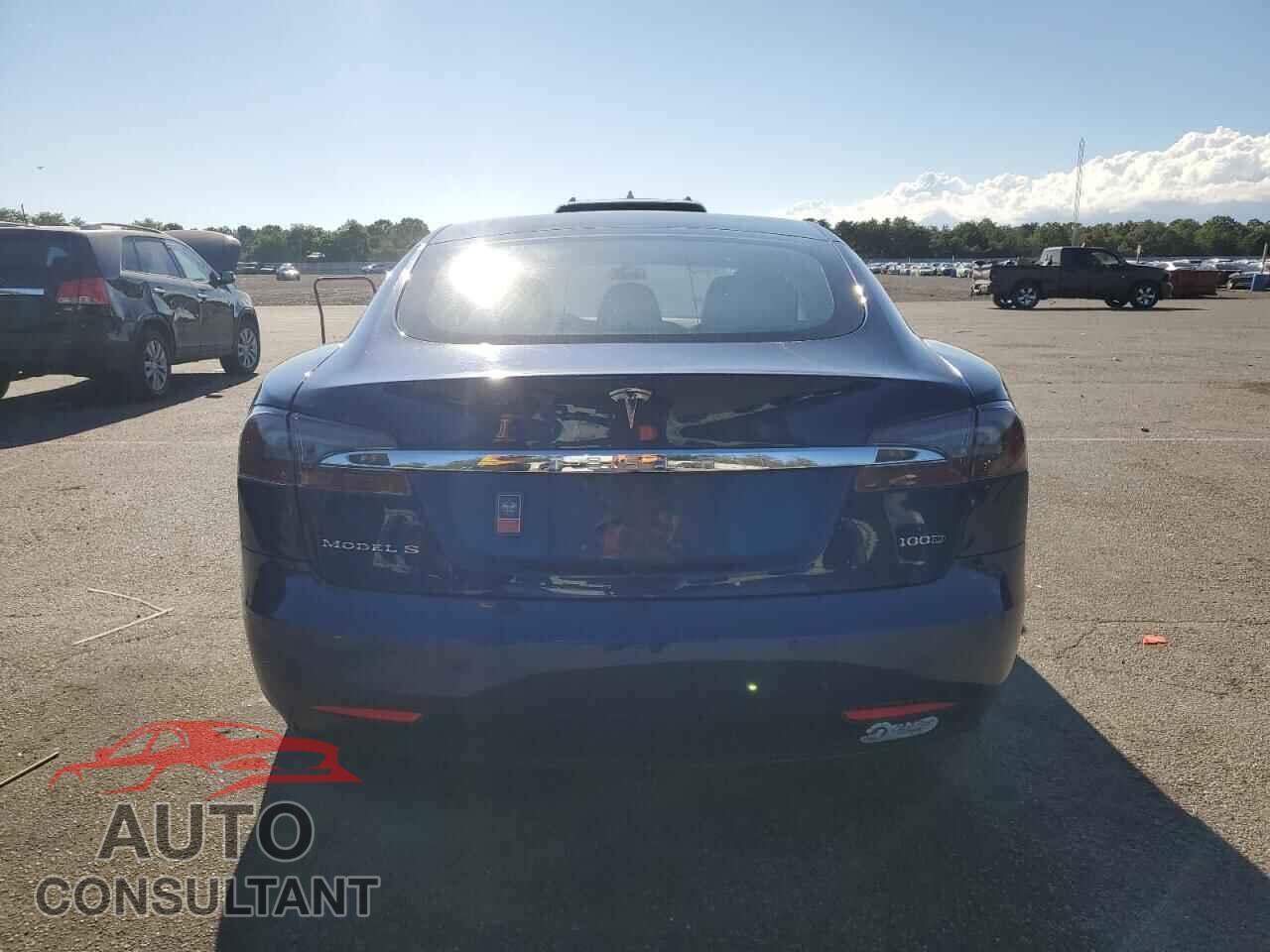 TESLA MODEL S 2018 - 5YJSA1E21JF258424